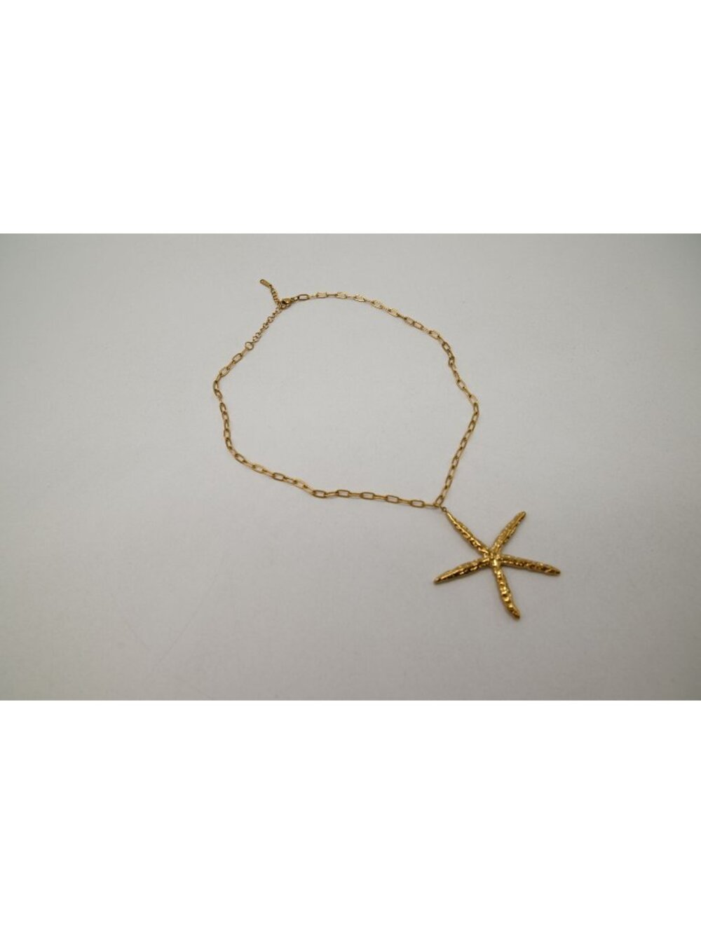 NWT Josslyn 18K Stainless Steel Tarnish Free Starfish Necklace Gold Dipped
